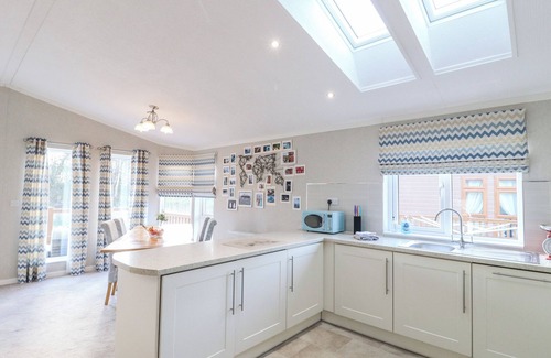 Grantham Cottage | STONES THROW, pet friendly, with a garden in Barkston
