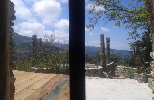 Ikaria House | Stoneworld