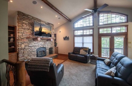 Three Lakes House | Stony Crest Cabin Deer Lake