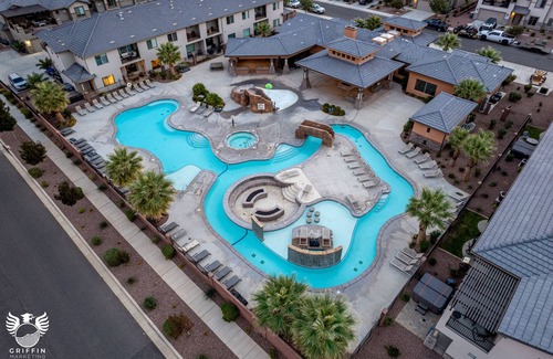 Hurricane House | Stop! Only Fun Guests Welcome - Zion Views - Private Pool & Hot Tub, Lazy River
