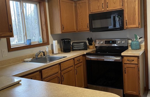 Pocono Lake House | STOP SCROLLING & CHECK OUT OUR REVIEWS. NO ADDITIONAL FEES TO ENTER COMMUNITY
