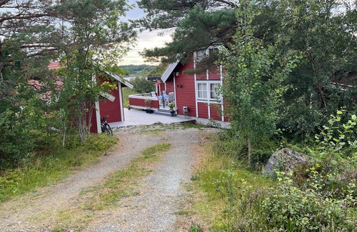 Bjugn Cottage | Stor Hytte med Praktfull Havutsikt