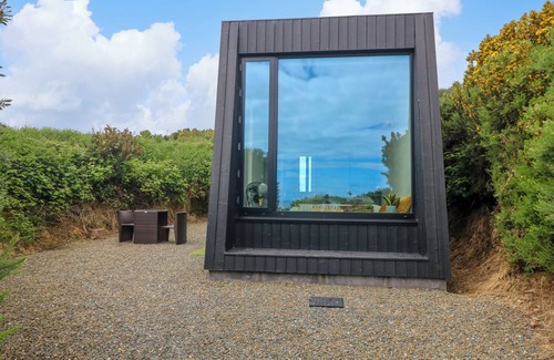 Gorey Cottage | Stormchaser