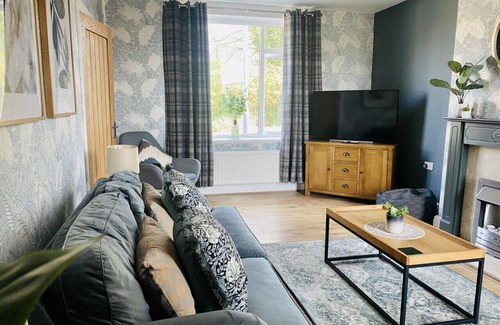 Honley House | Storthes Hall Prk → 3min | SmartTV | Pets | Garden
