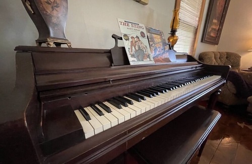 Pella House | Story and a half home less than a block from Pella's town square.