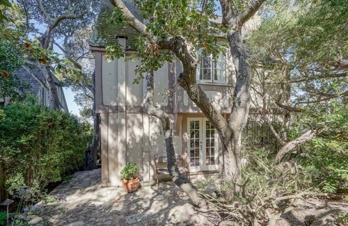 Northeast Carmel House | Storybook Cottage Downtown Carmel