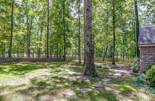 Franklin Cottage | Storybook Cottage in Leipers Fork, TN