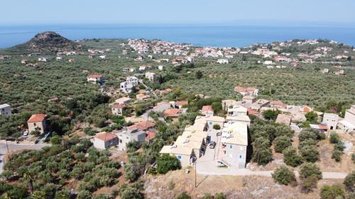 Lefktro Apartment | Stoupa Lefktro 4