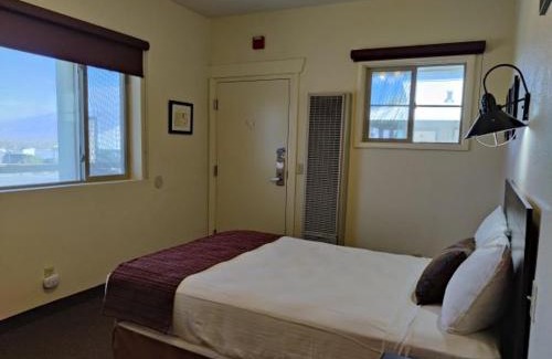Beatty Junction Hotel | Stovepipe Wells Village
