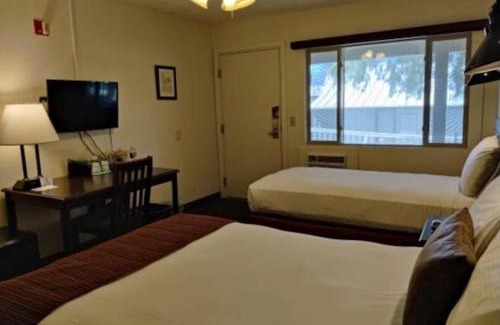 Beatty Junction Hotel | Stovepipe Wells Village