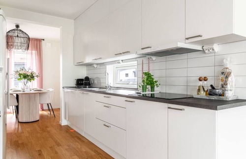 Ostra Karup Villa | Strandnära Boende för Uthyrning i Båstad. Perfekt för Semester och Avkoppling