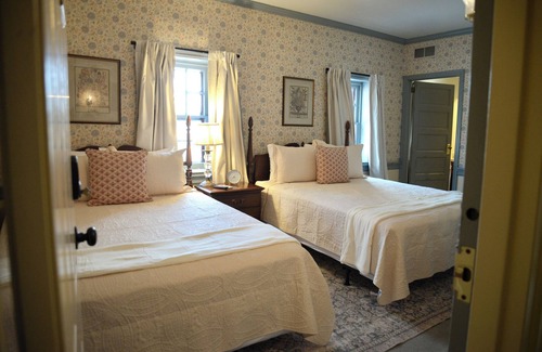Strasburg Bed & Breakfast | Strasburg Village Inn