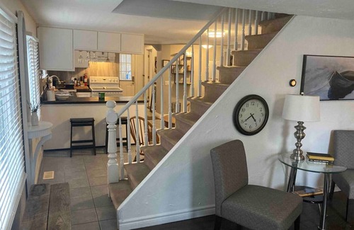 Brights Grove House | Strathuron House
