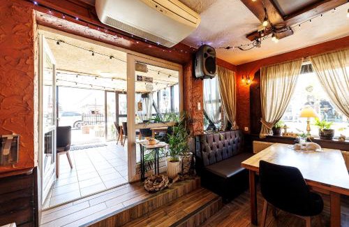Leba Bed & Breakfast | Stratos