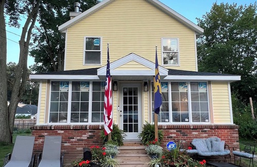 Spring Lake Villa | Strawberry Point Villa/Spring Lake MInn