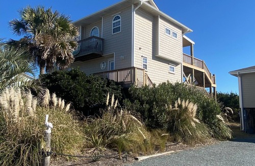 Topsail Beach House | 'Stress Free By The Sea' n