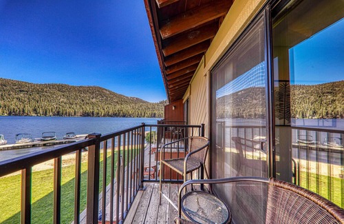 Truckee Condo | Striking Studio w/Lake View 2nd Floor #244 at Donner Lake Village