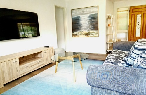 Surfside House | Stroll to beach and Mangrove walk Fisherman's paradise
