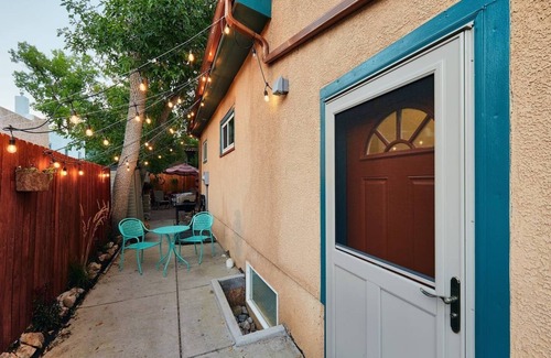 Colorado Springs House | Stroll to OCC ★ Spa-Like Shower ★ Clean ★ Comfy ★