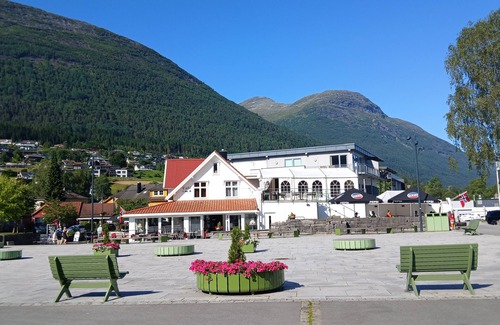 Stryn House | Stryn Norway 3-bedroom House walkable to the Centrum