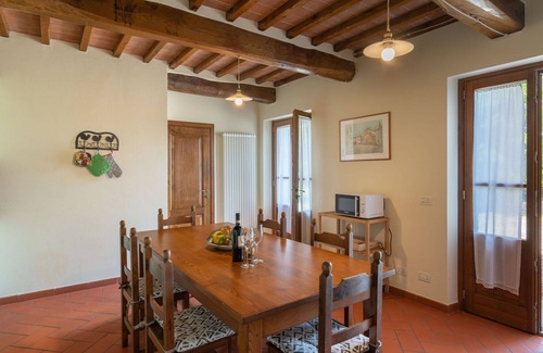 Monte San Savino Villa | Stunning private villa for 10 guests with private pool, WIFI, TV, pets allowed and panoramic view