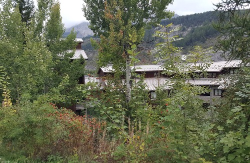 Allos le Seignus Apartment | STUDETTE SLEEPS 2