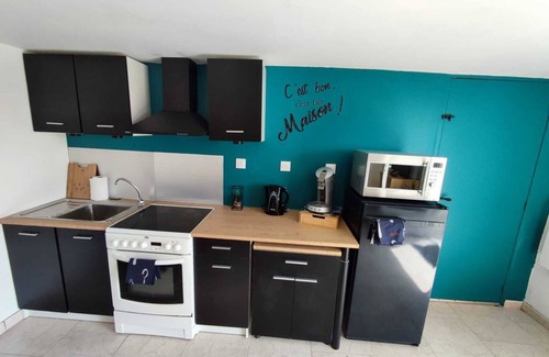 Saint-Etienne-de-Lugdares Apartment | Studio en Montagne Ardéchoise