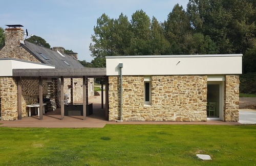 Saint-Pierre-d'Artheglise Apartment | Studios equipped in the village of "Silence that grows"