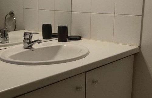 Cauterets Apartment | Studio à Cauterets avec piscine et animaux admis - FR-1-812-94