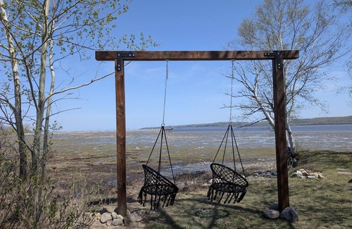 Ste Anne de Beaupre Apartment | Studio 15 | 2 Min Waterfront | BBQ & Fireplace