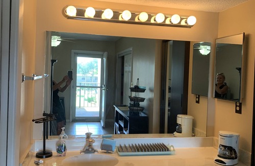 Port Canaveral Condo | studio 1 mile to beach