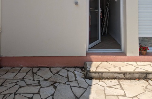 La Roche-sur-Yon Apartment | Studio 1 Personne Avec Terrasse, 30 min du Littoral