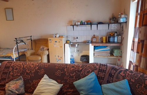 Aljezur House | Studio, 10km South of Aljezur.