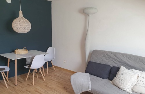 Neuffen Apartment | Studio 11 mit Riesengroßem Bett 2,70m