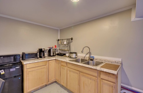 South Boston Apartment | Studio 2 Mi to South Boston Speedway