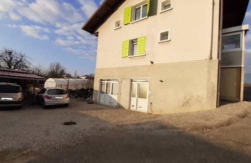 Sonnaz Apartment | Studio 20 m2 in house 5 km Chambéry 10 km Aix les Bains