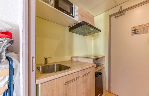 Arvillard Apartment | Studio '211' with Shared Pool, Shared Terrace and Wi-Fi