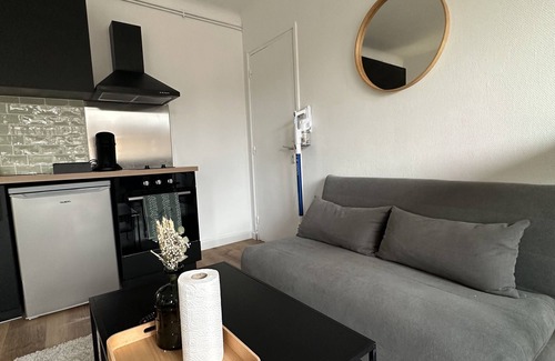 Maisons-Alfort Apartment | Studio 25m2 Rénové Proche Métro - Parking Privé