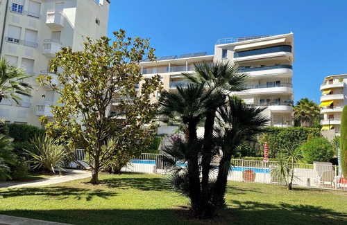 Juan-les-Pins Apartment | Studio 26 m2 with pool & private parking