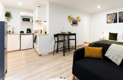 Cote Pavee Apartment | Studio 27m² sur la Côte Pavée avec parking privé