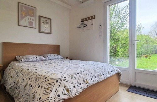 Labastide-Saint-Sernin Apartment | STUDIO 30 M2