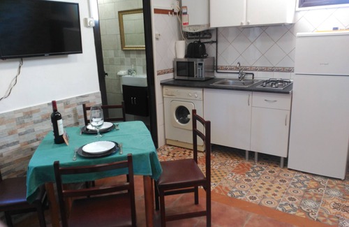 Ezcaray Apartment | STUDIO 4 PAX. VISIT AND TASTING WITH WINERY INCLUDED IN THE HEART OF THE VILLA