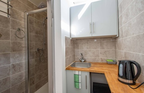 Plaistow and Sundridge Apartment | Studio 4 - Rear, 1st floor