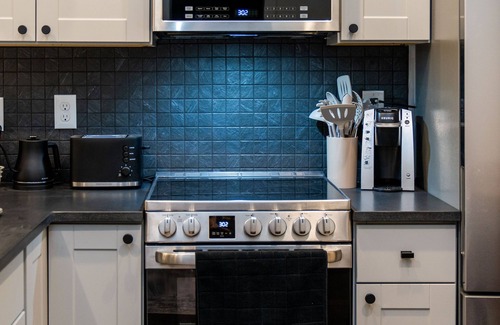 Center City East Apartment | Studio 45 is a Studio Apartment in the Historic Old City section of Philadelphia