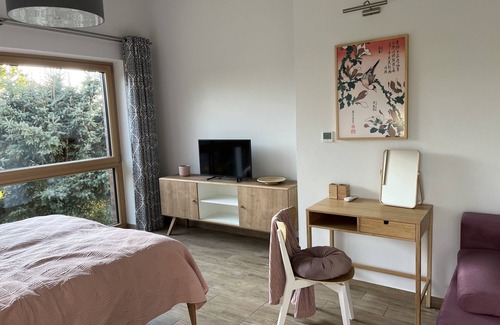 Skawina Apartment | Studio 5 "AUX GRANDS CHÊNES" near Krakow for relaxing and sightseeing
