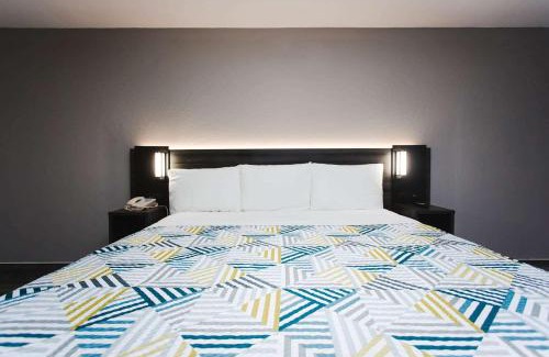 Willow Meadows/Willowbend Area Hotel | Studio 6 Houston TX Medical Center NRG Stadium