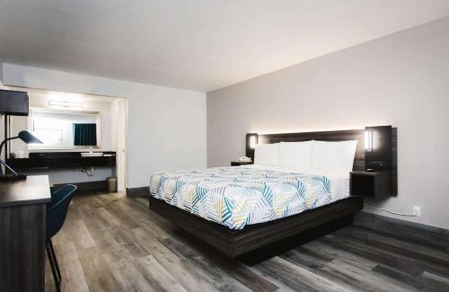 Willow Meadows/Willowbend Area Hotel | Studio 6 Houston TX Medical Center NRG Stadium