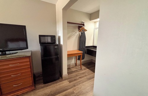 Mesquite Hotel | Studio 6 Suites – Mesquite, TX – Gross Rd.