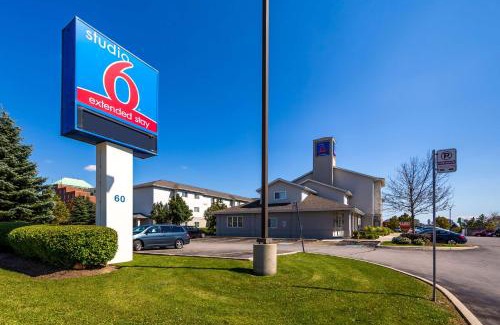 Gateway Hotel | Studio 6 Toronto - Mississauga with Kitchenettes