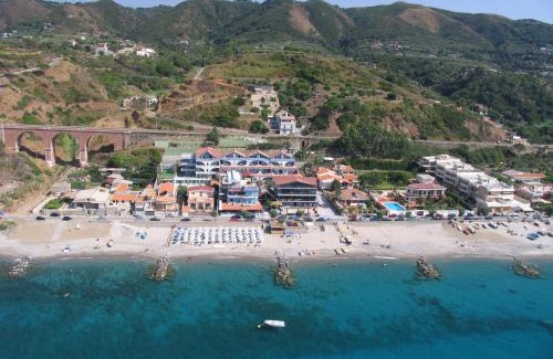 Province of Messina House | Studio a stones throw from the sea